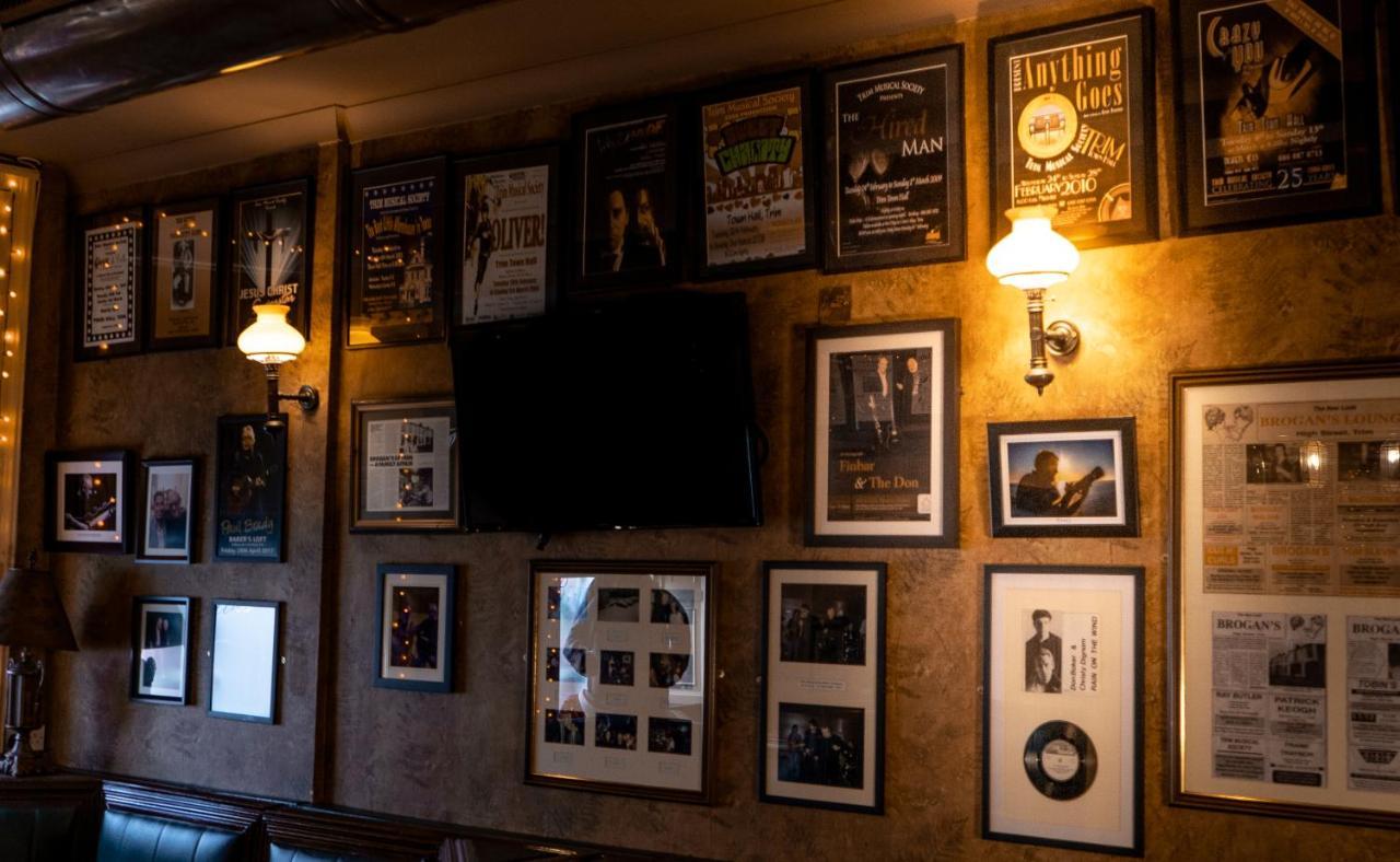 Brogans Bar & Hotel 特里姆 外观 照片