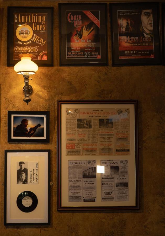 Brogans Bar & Hotel 特里姆 外观 照片